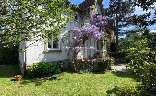 Haus in Bourg-La Feuillaume Nord, La Celle-Saint-Cloud, Frankreich 1