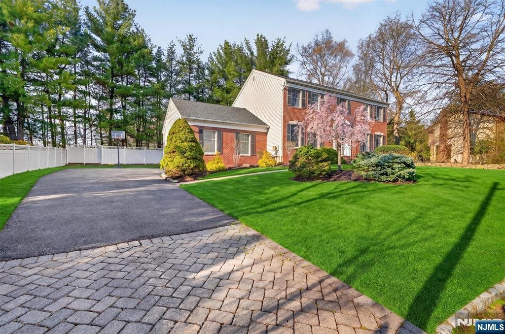 House in Mahwah, New Jersey, United States 3 - 17721367