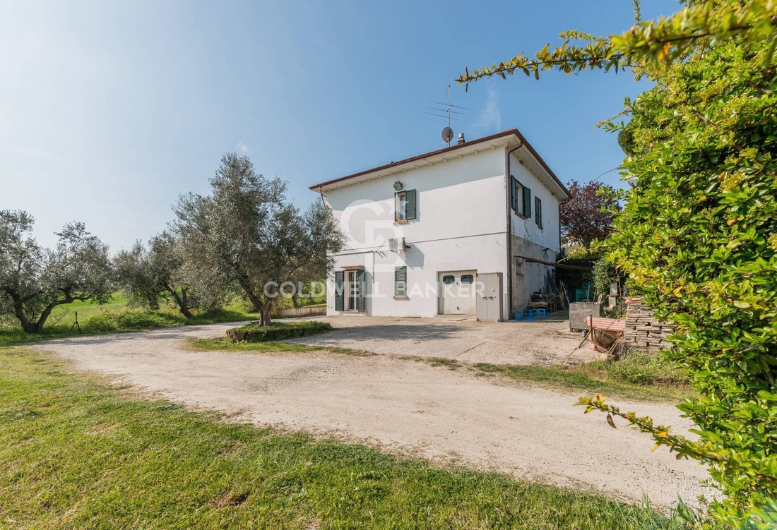 Villa in Misano Adriatico, Emilia-Romagna, Italy 2 - 17739673