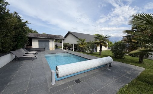 Villa en Charnecles, Auvernia-Ródano-Alpes, Francia 1