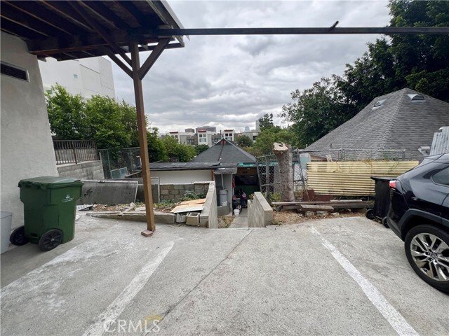 Los Angeles, California, United States 3 - 17736387
