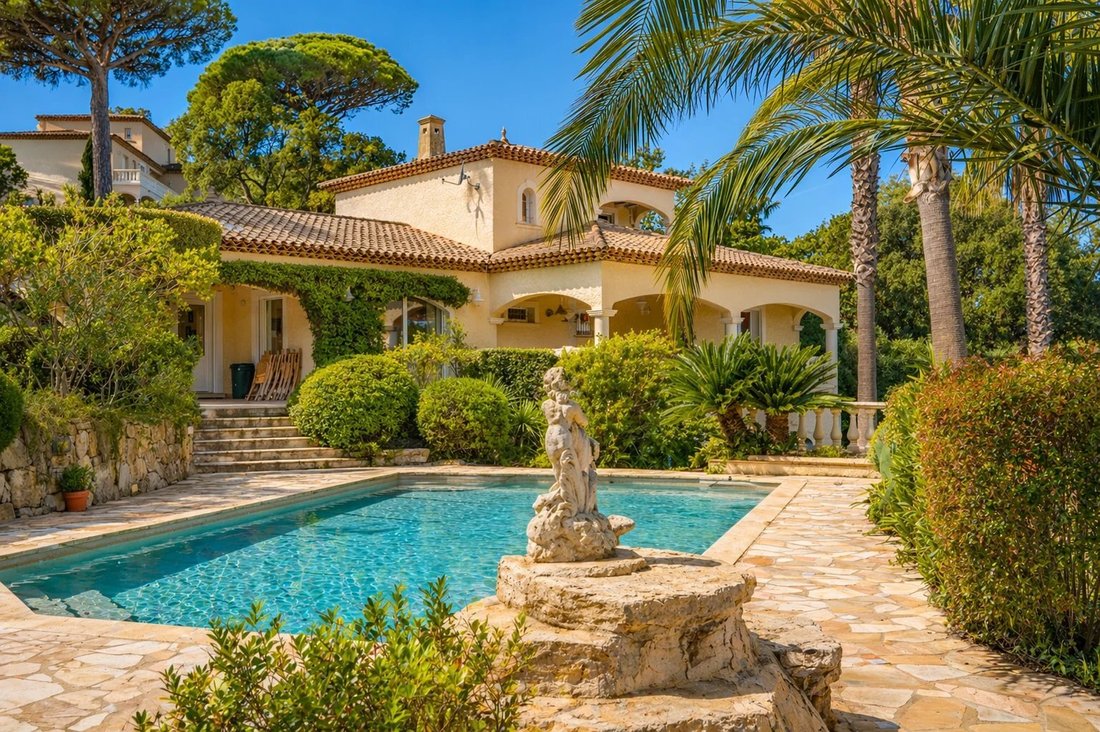 Villa in Les Issambres, Roquebrune-sur-Argens, France 1 - 15057407