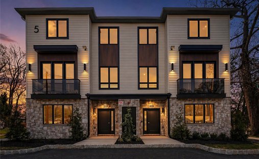 House in Spring Valley, New York, United States 1