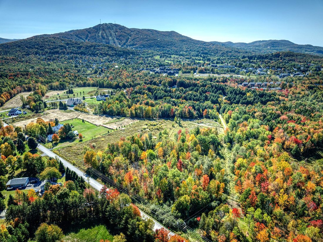 Land in Bromont, Quebec, Canada 3 - 16387895