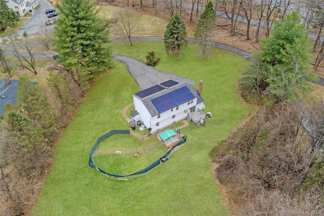 House in Woodbury, New York, United States 2 - 17735518
