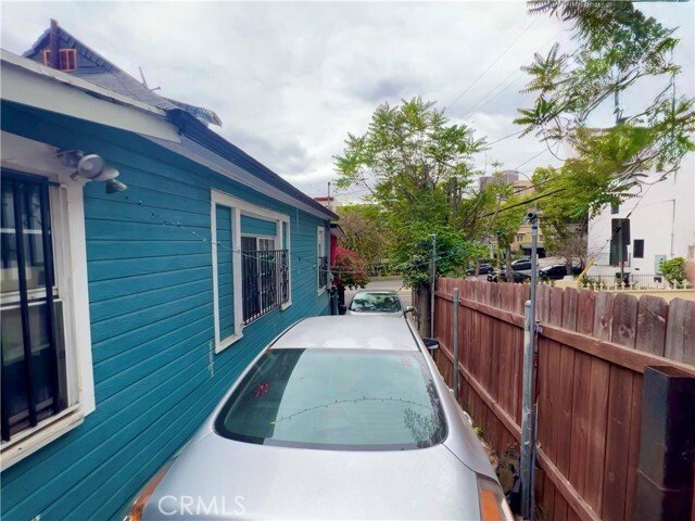Los Angeles, California, United States 4 - 17736387