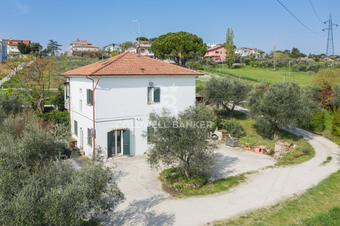 Villa in Misano Adriatico, Emilia-Romagna, Italy 1 - 17739673