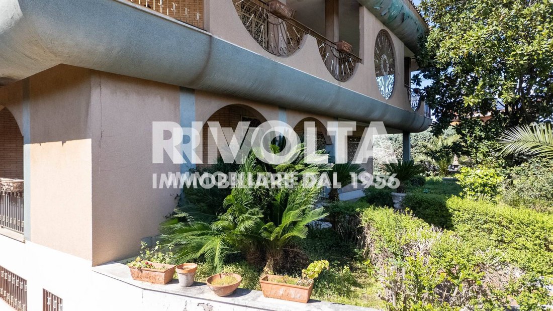 Villa in Casal Morena, Rome, Italy 2 - 17739668