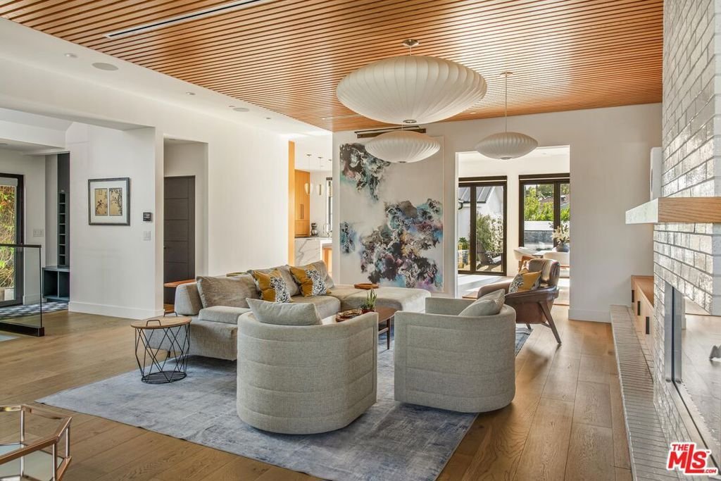 House in Burbank, California, United States 4 - 17737205