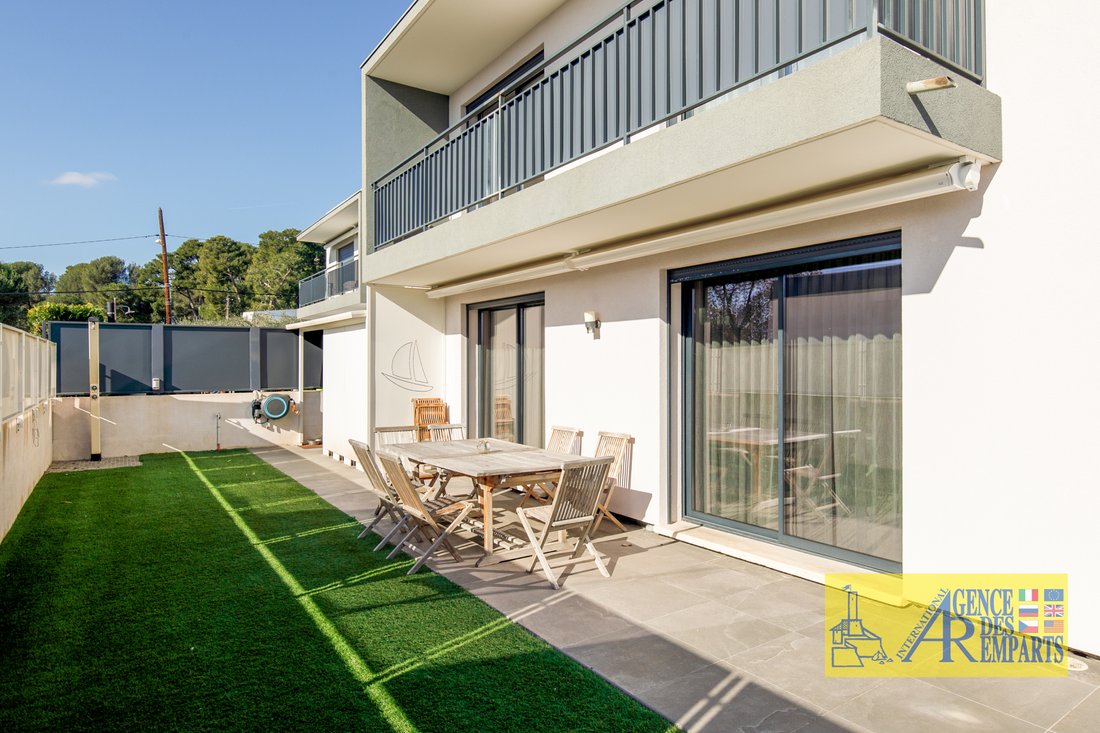 House in Les Cougoulins-Rastines, Antibes, France 4 - 17738685