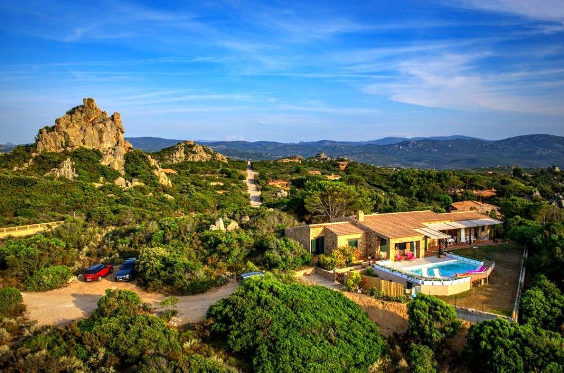 House in Trinita d'Agultu e Vignola, Sardinia, Italy 3 - 15859974