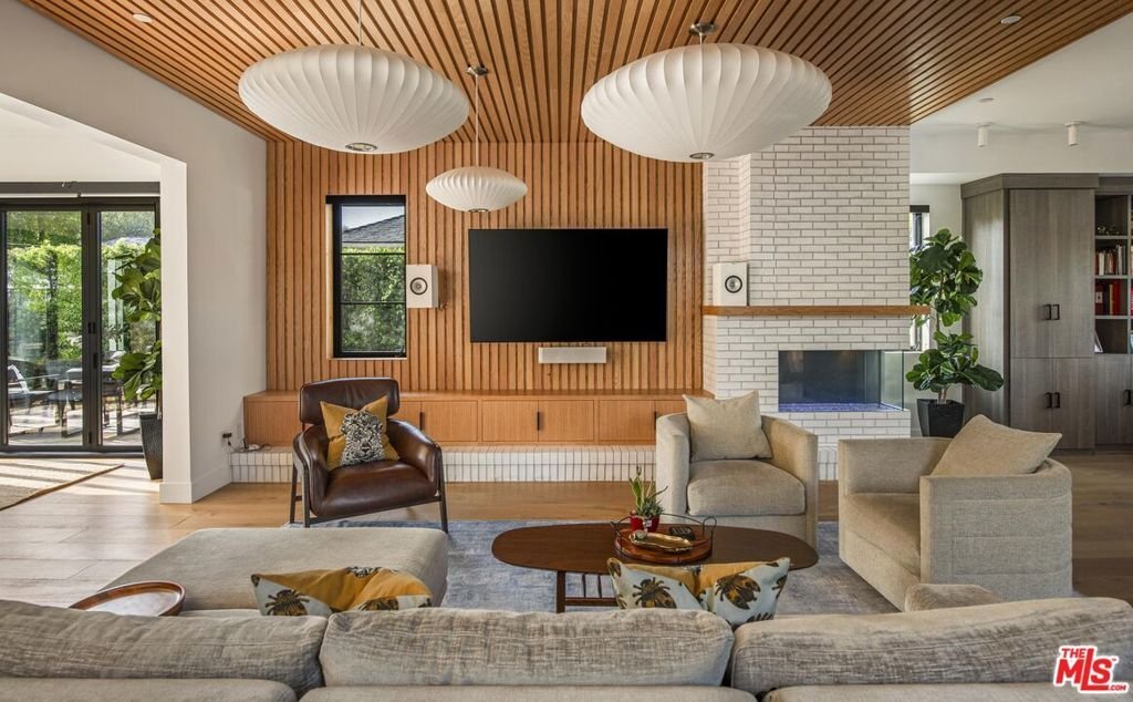 House in Burbank, California, United States 5 - 17737205