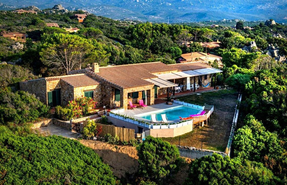 House in Trinita d'Agultu e Vignola, Sardinia, Italy 2 - 15859974