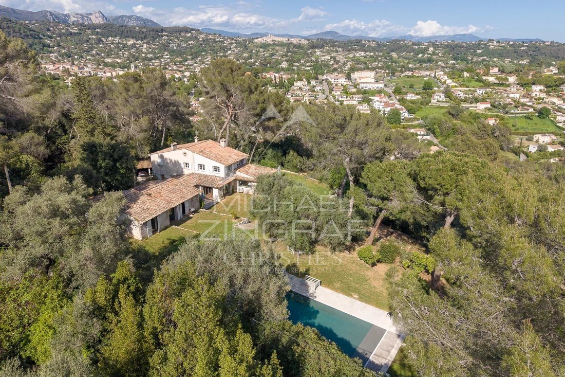 Villa a Quartiers Ouest Montgros-Montmeuille, La Colle-sur-Loup, Francia 1 - 17735562