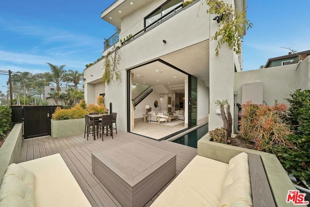 House in Los Angeles, California, United States 2 - 17737217