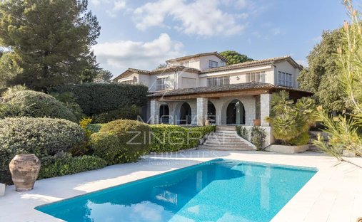 Villa in Notre Dame, Vence, France 1