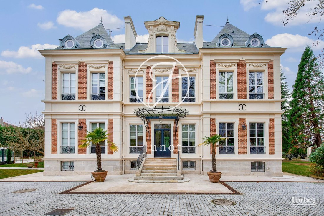 Haus in Chatou, Île-de-France, Frankreich 1 - 17464358