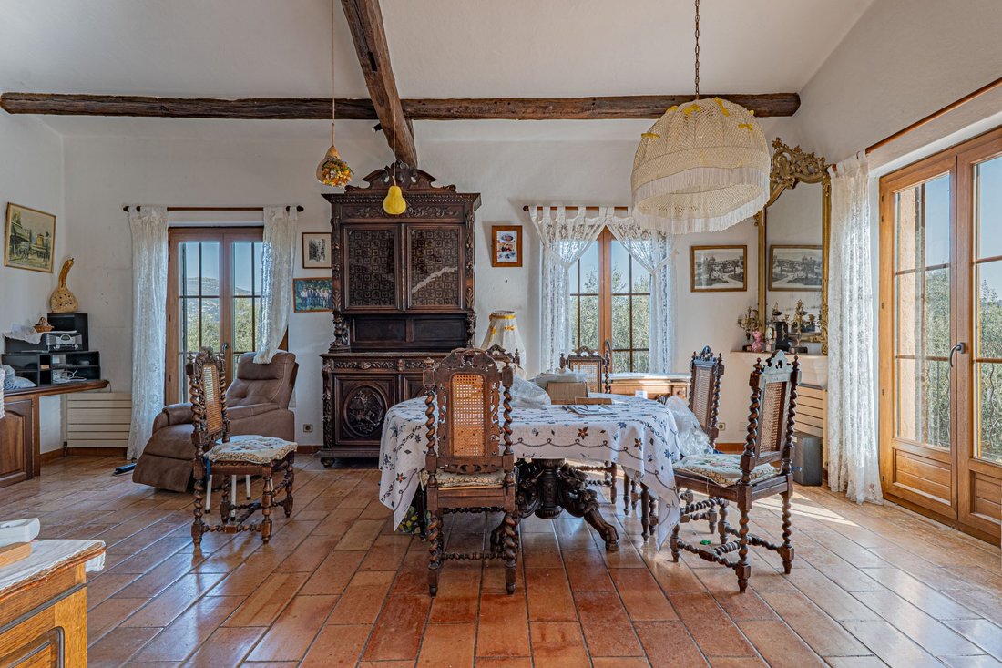 Villa in Gattières, Provence-Alpes-Côte d'Azur, France 4 - 17413095