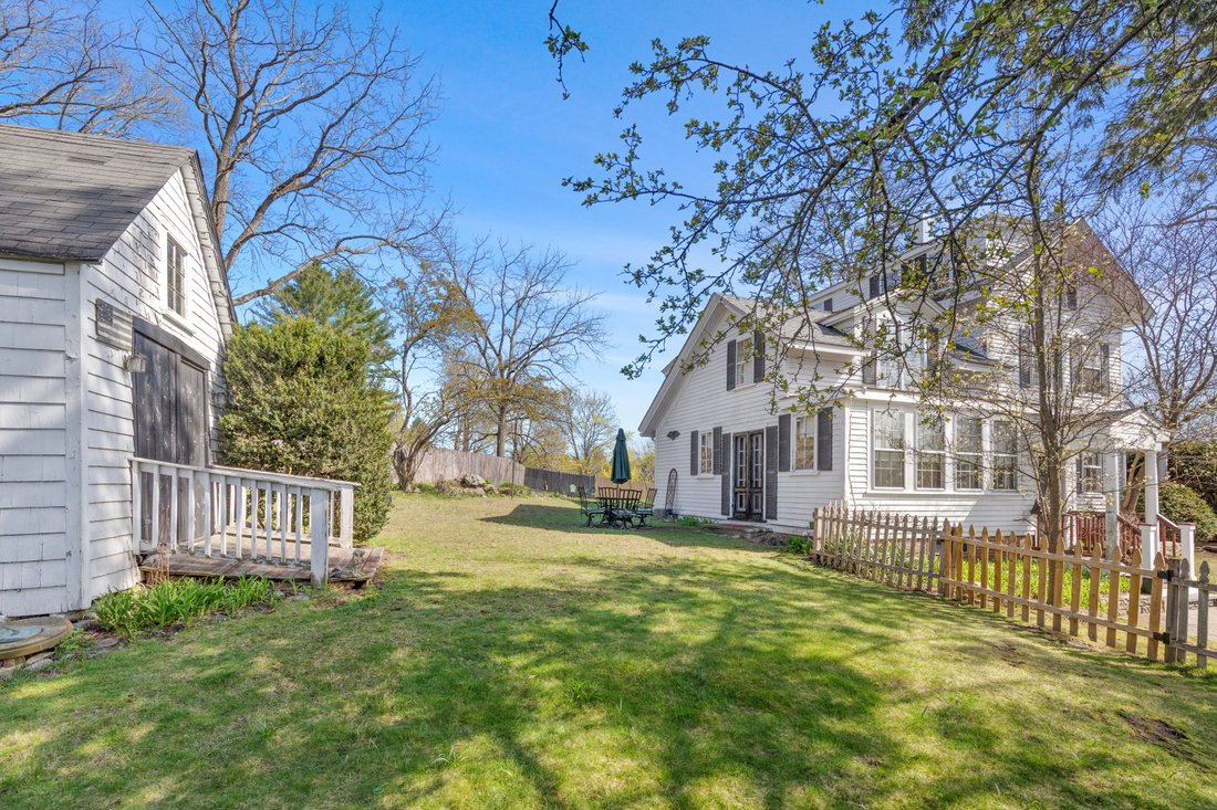 House in Needham, Massachusetts, United States 4 - 17736752