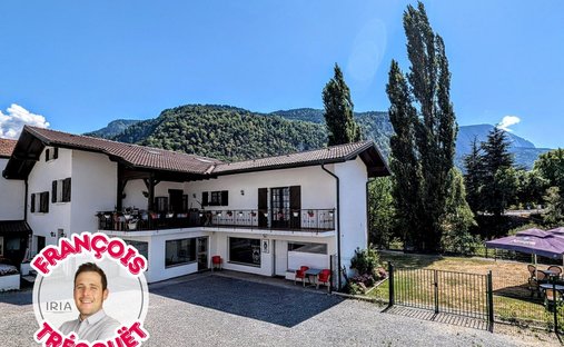 Casa en Centre Ville, Cluses, Francia 1