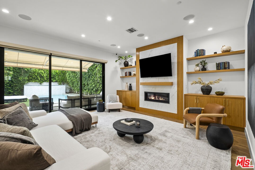 House in Los Angeles, California, United States 3 - 17736868