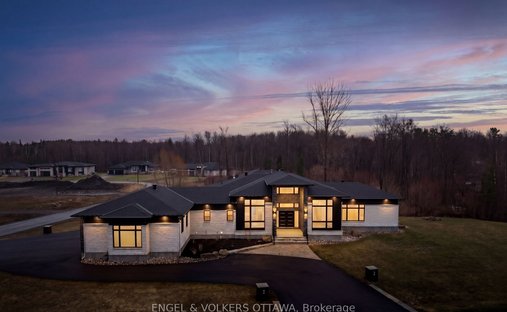 House in Ottawa, Ontario, Canada 1