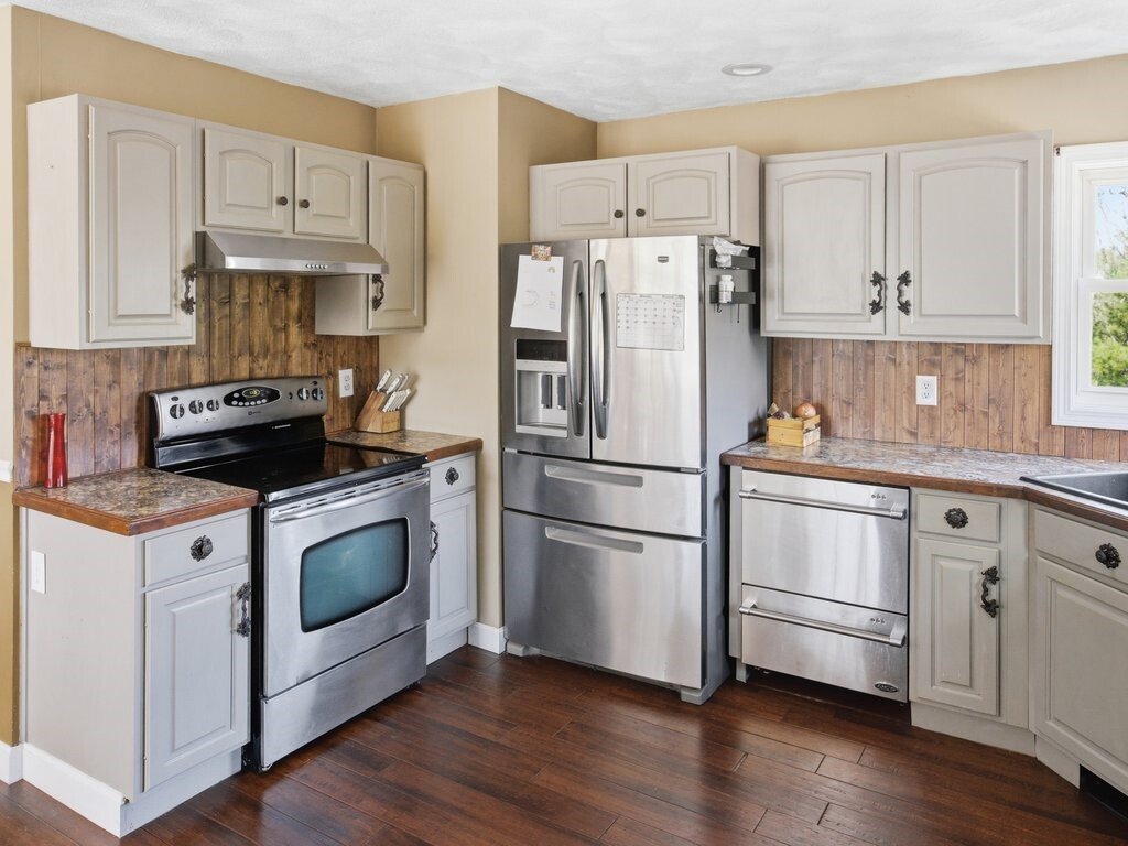 House in Coventry, Rhode Island, United States 3 - 17737188