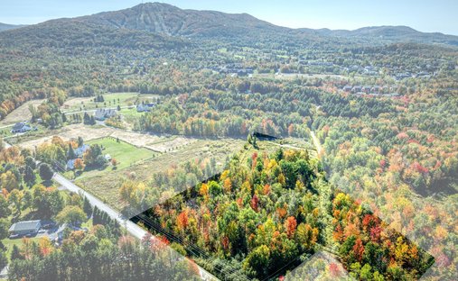 Land in Bromont, Quebec, Canada 1