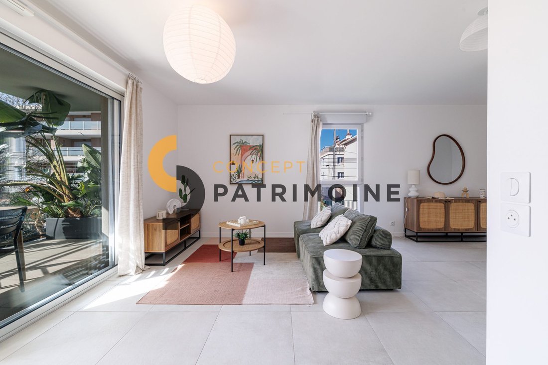 Apartment in Les Cougoulins-Rastines, Antibes, France 3 - 17489379