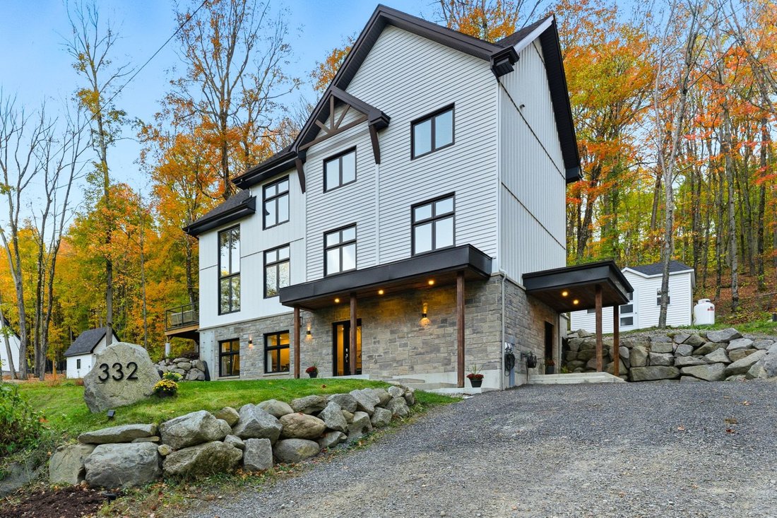 House in Bromont, Quebec, Canada 1 - 16551873