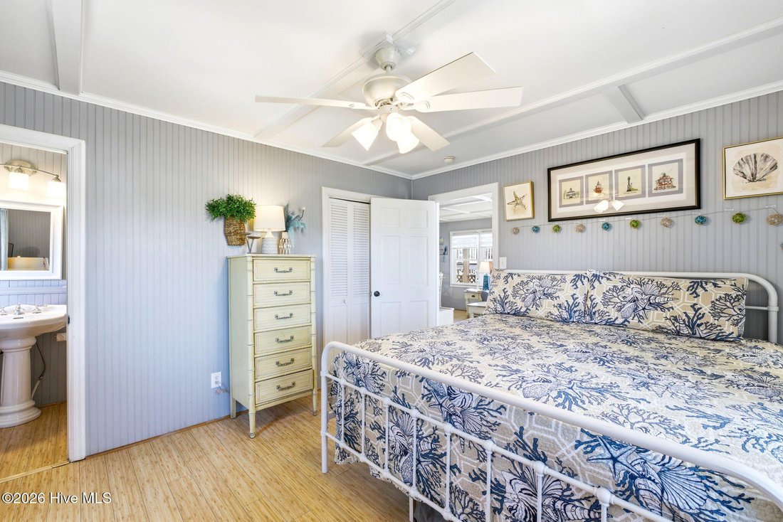 House in Oak Island, North Carolina, United States 4 - 17735035