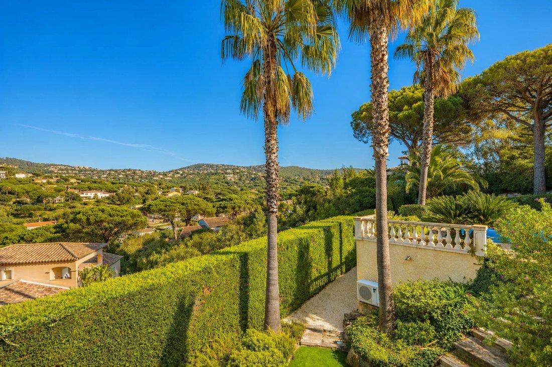 Villa in Les Issambres, Roquebrune-sur-Argens, France 2 - 15057407