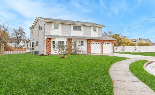 Casa a Lindenhurst, New York, Stati Uniti 1