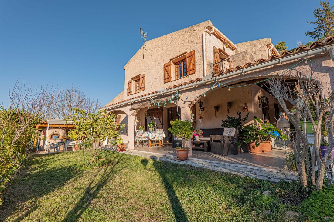 House in Nice, Provence-Alpes-Côte d'Azur, France 1 - 17385218