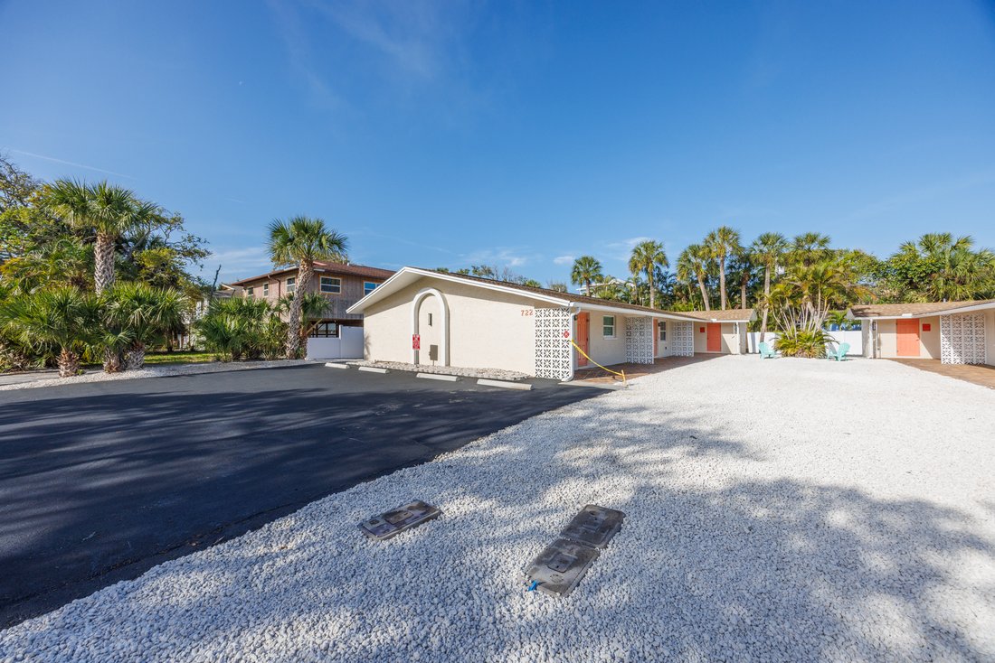 Apartment in Indian Shores, Florida, United States 3 - 17736792