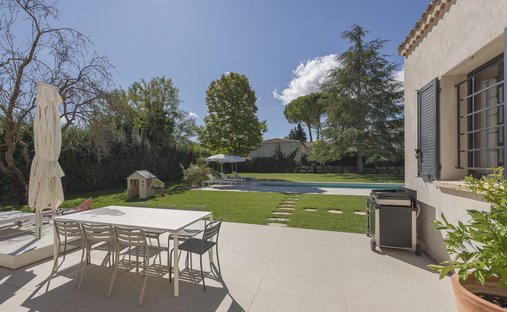 Casa en Le Tholonet, Provenza-Alpes-Costa Azul, Francia 1