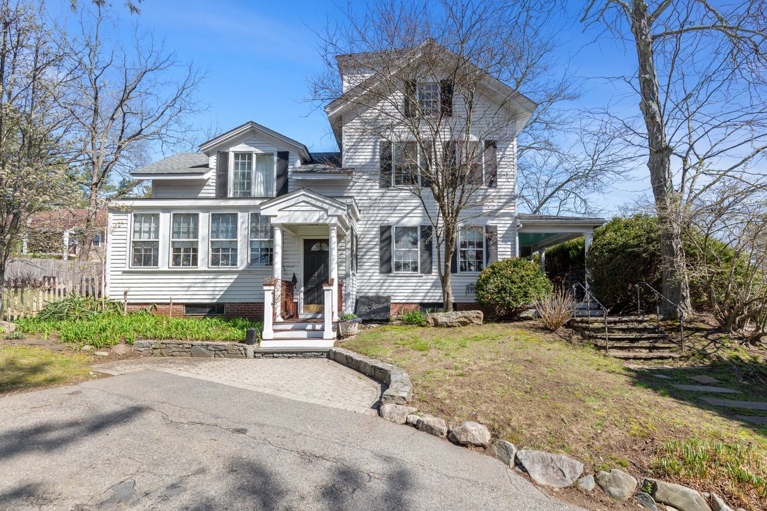 House in Needham, Massachusetts, United States 1 - 17736752
