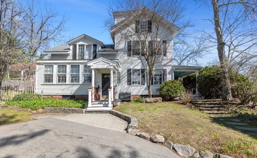 House in Needham, Massachusetts, United States 1