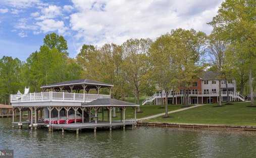 House in Mineral, Virginia, United States 1