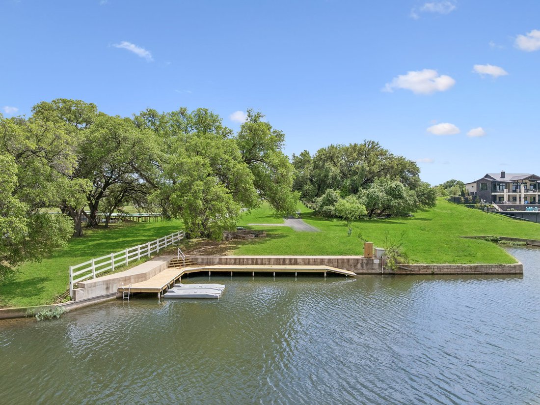 Farm Ranch in Kingsland, Texas, United States 1 - 17739098