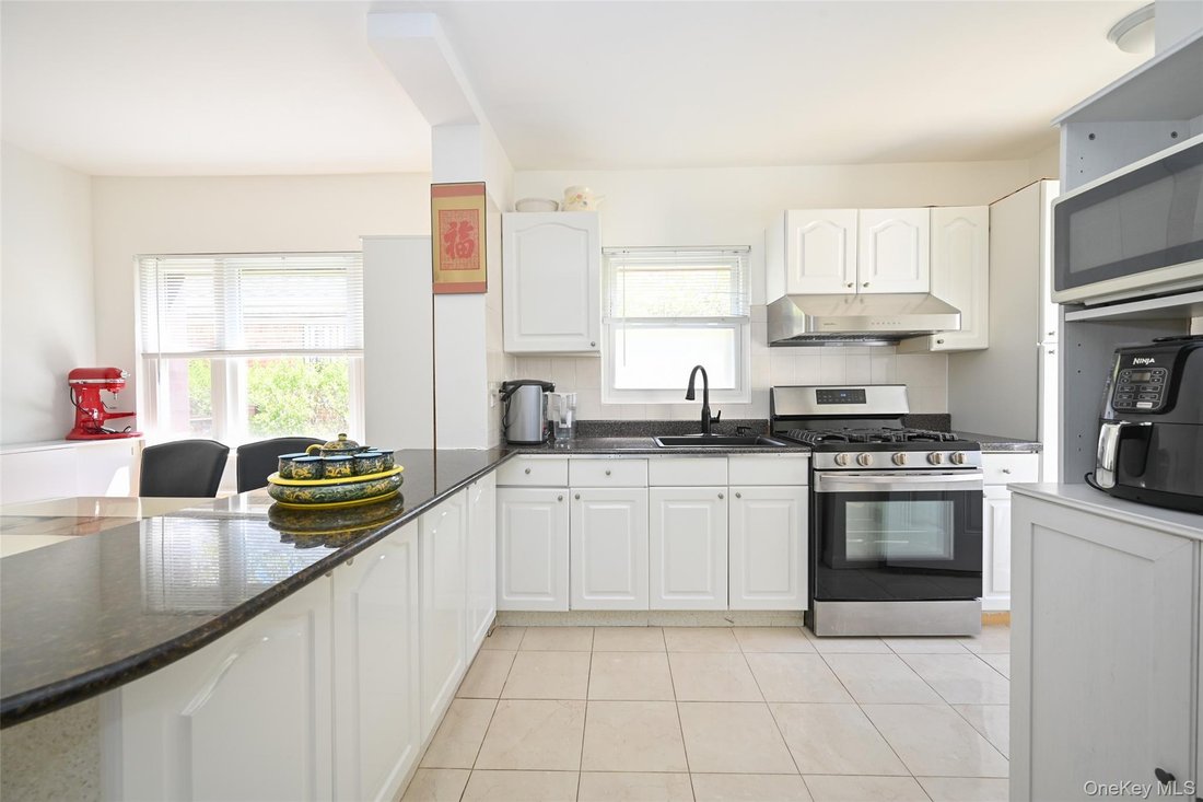 House in New York, New York, United States 5 - 17737838