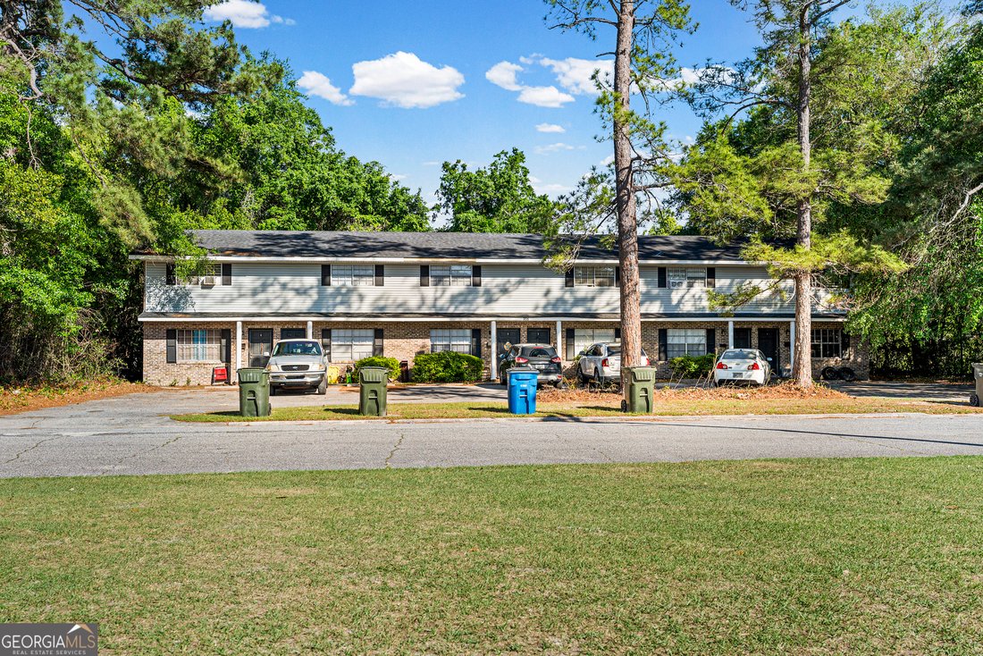 Waycross, Georgia, United States 1 - 17672961