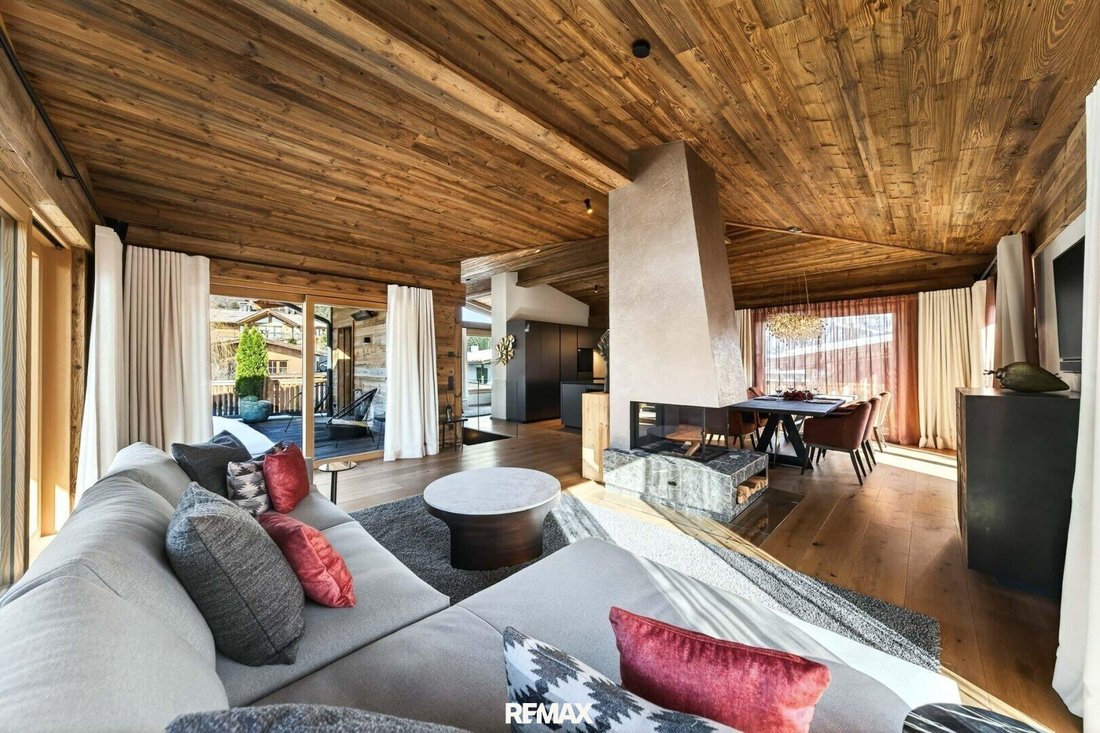 Villa in Sankt Johann, Tyrol, Austria 2 - 17654782