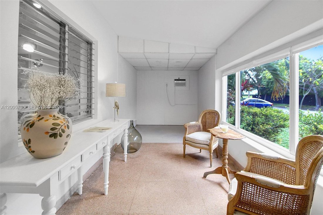 House in Miami, Florida, United States 5 - 17736342