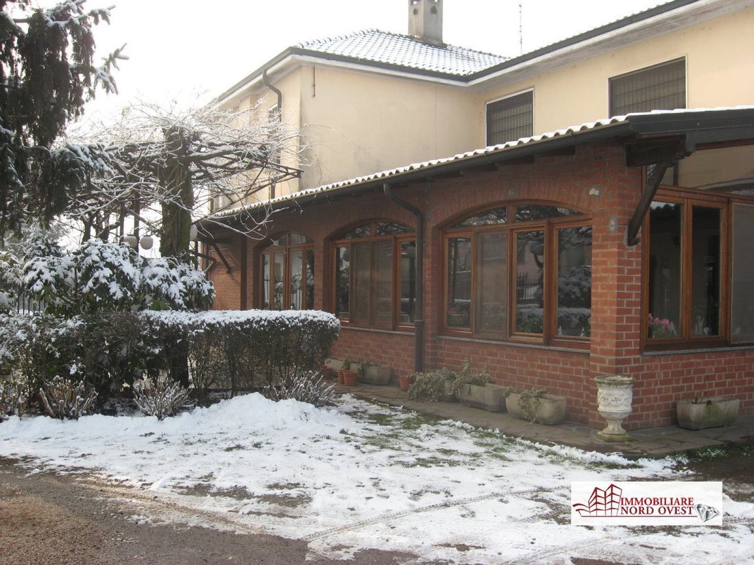 Villa in Santa Corinna, Lombardy, Italy 5 - 16663448