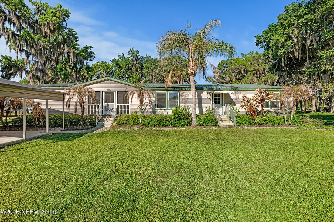 Georgetown, Florida, United States 3 - 17737051