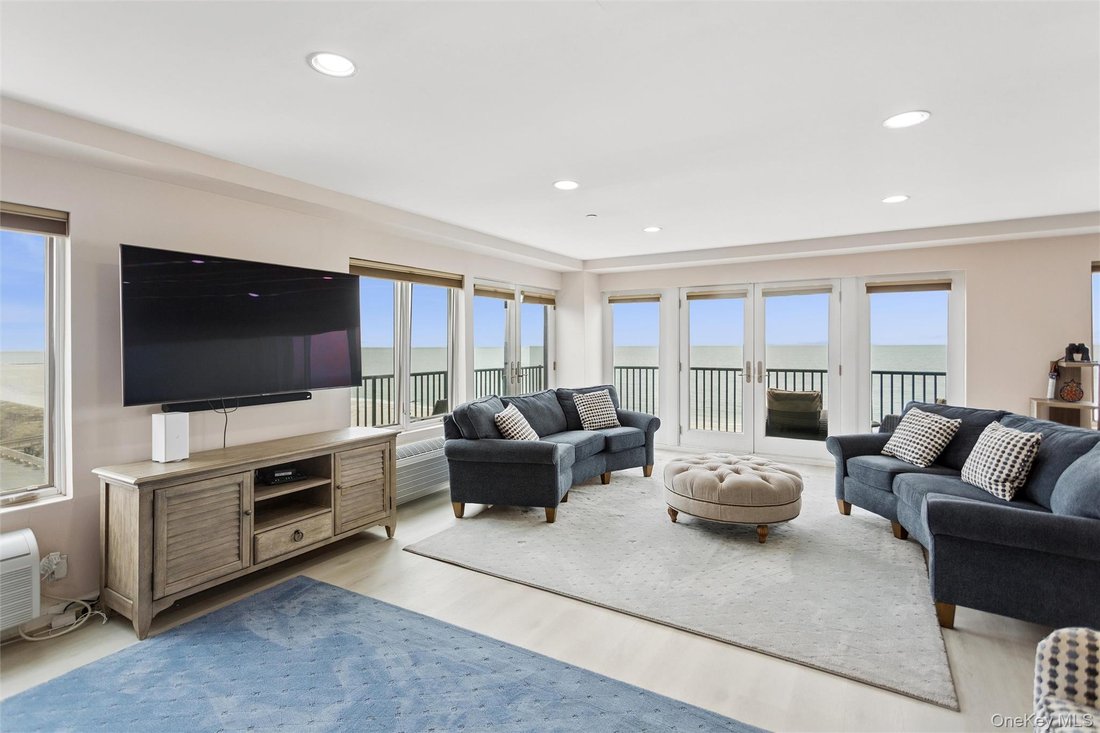 Condo in Long Beach, New York, United States 4 - 17735444