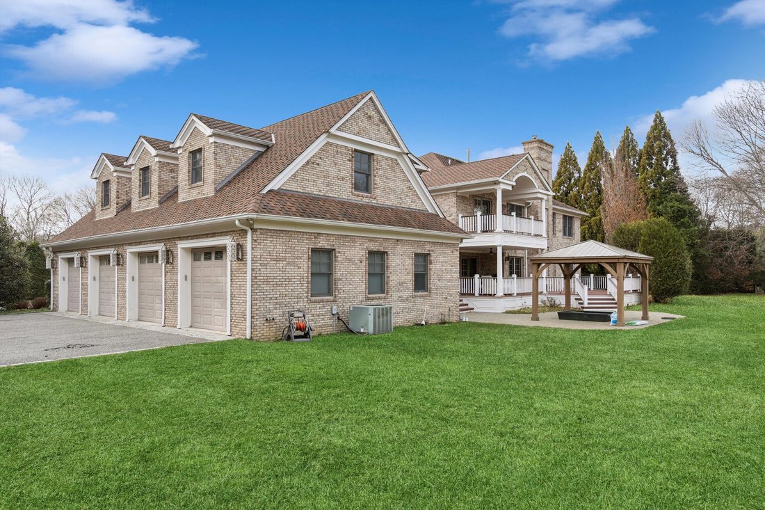 East Quogue, New York, United States 3 - 17735478