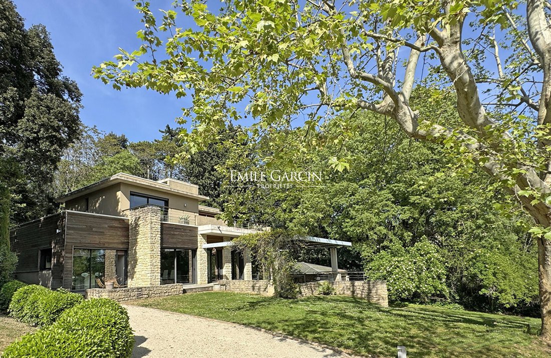 Villa in Montagne des Chèvres, Villeneuve-lès-Avignon, France 1 - 16883200