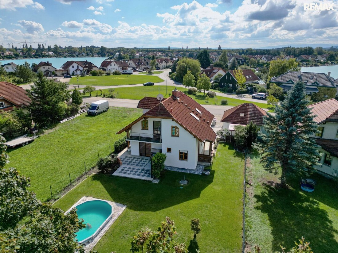 House in Oberwaltersdorf, Lower Austria, Austria 1 - 17031970